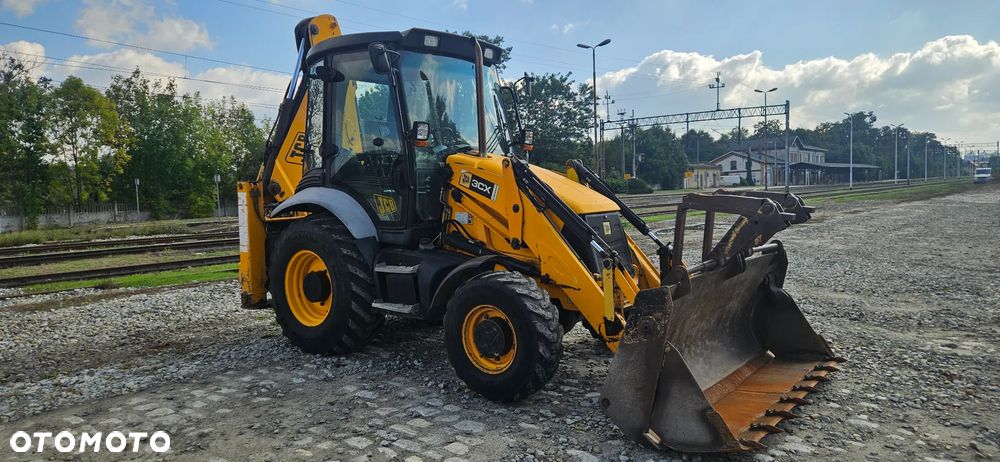 JCB 3CX - 6