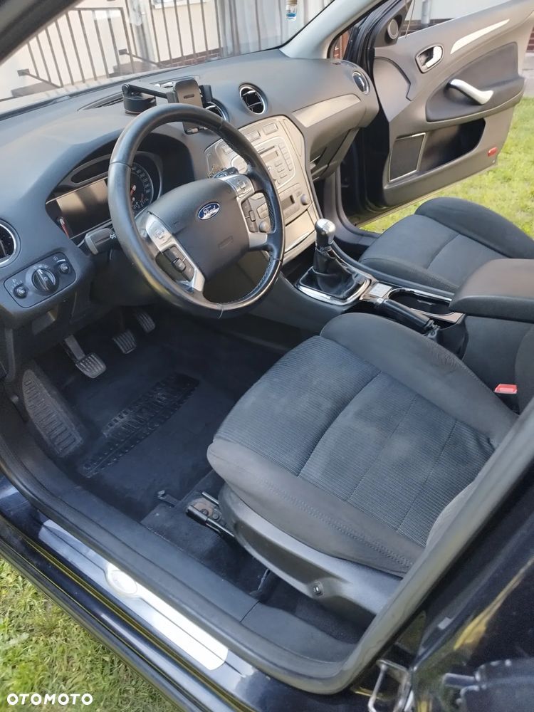 Ford Mondeo 2.0 Titanium - 13