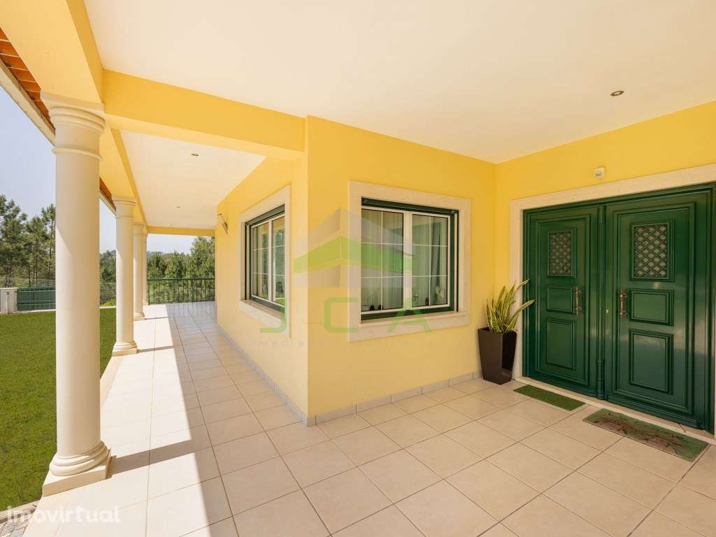 Moradia V4 com piscina e terreno a 15min de Leiria - Grande imagem: 4/60