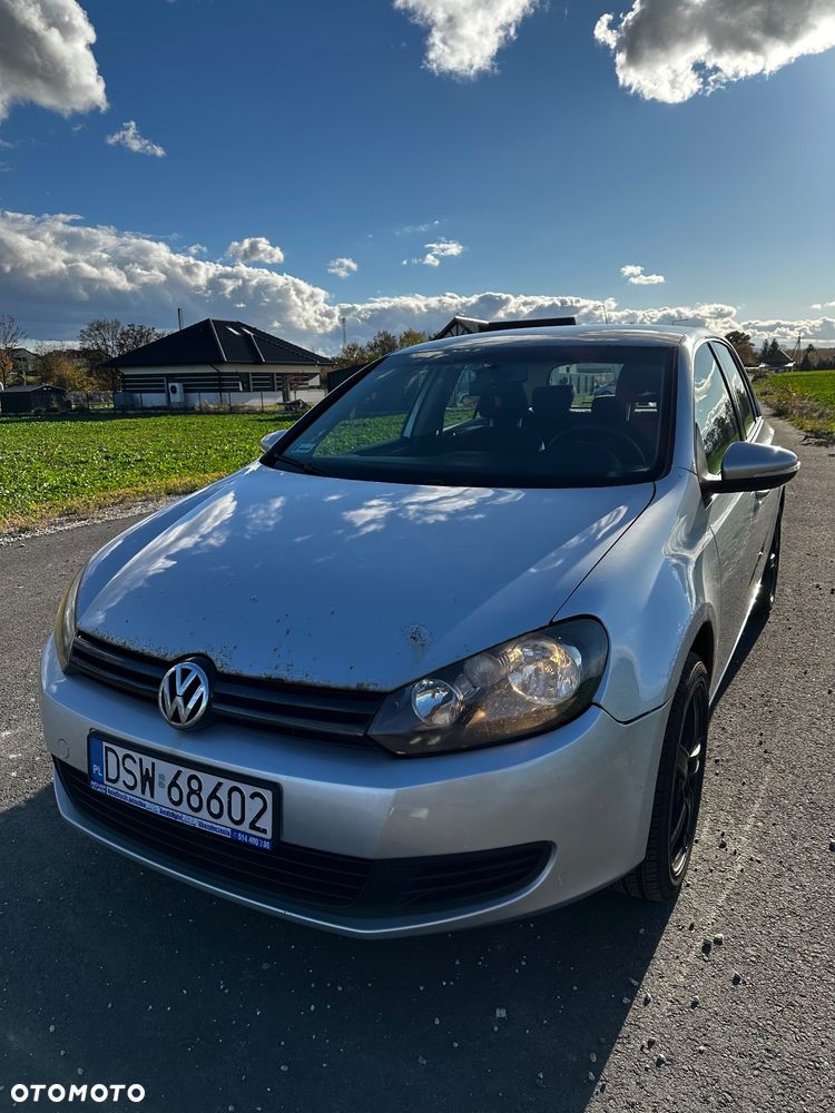 Volkswagen Golf - 1