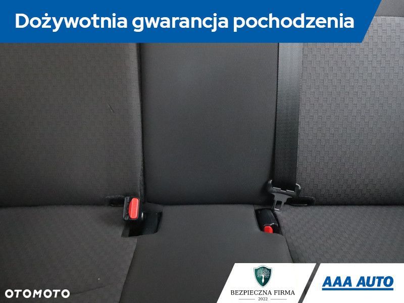 Mitsubishi Space Star - 11