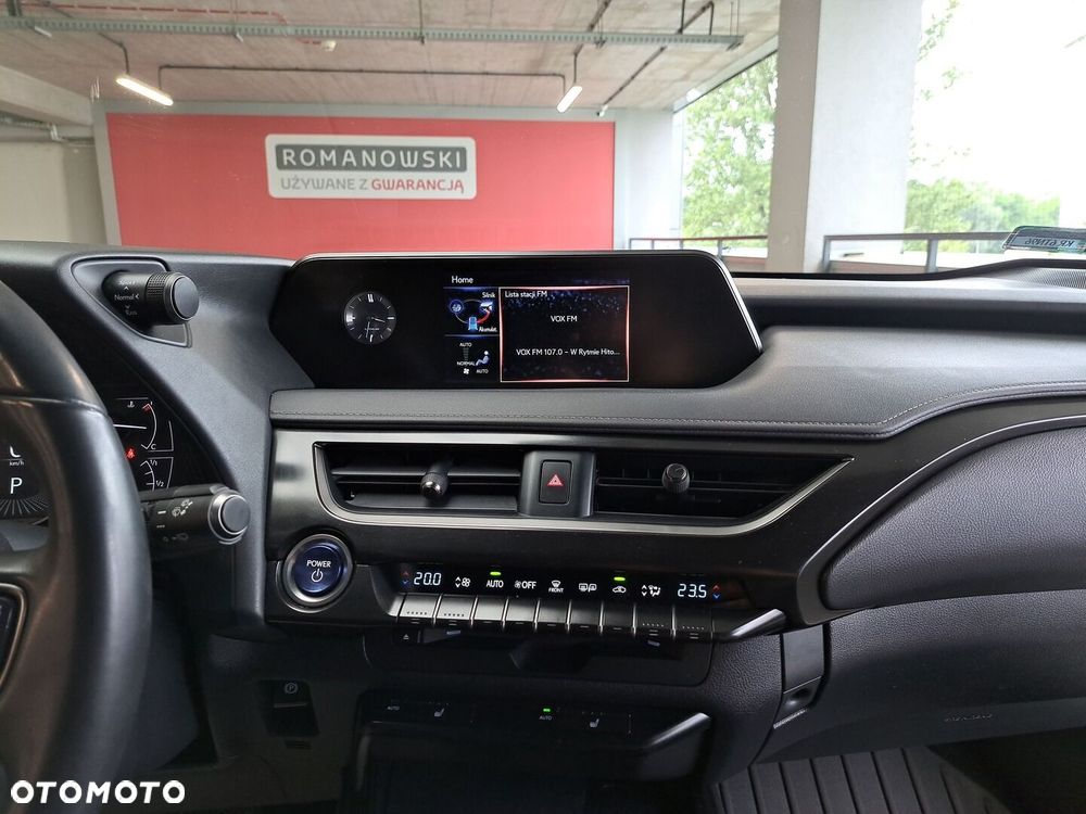 Lexus UX 250h GPF Business Edition 2WD - 17