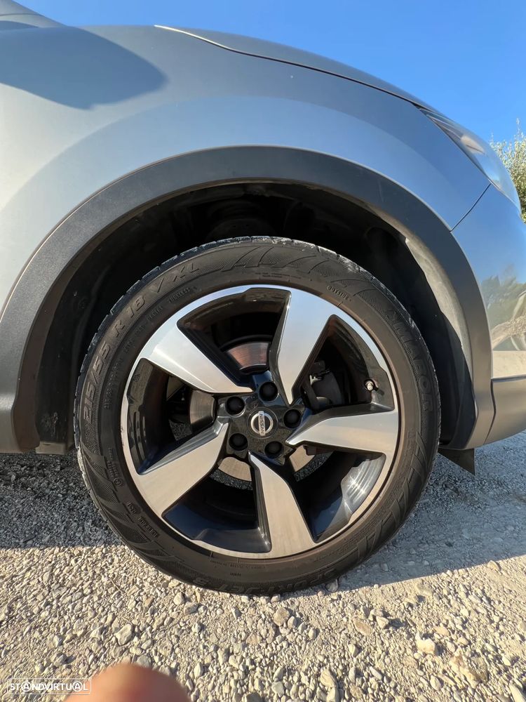Nissan Qashqai 1.5 dCi N-Connecta 18 - 23