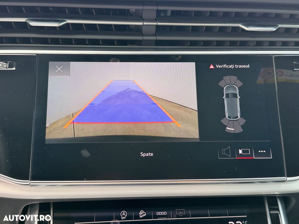 Audi Q8 3.0 55 TFSI quattro Tiptronic MHEV - 15