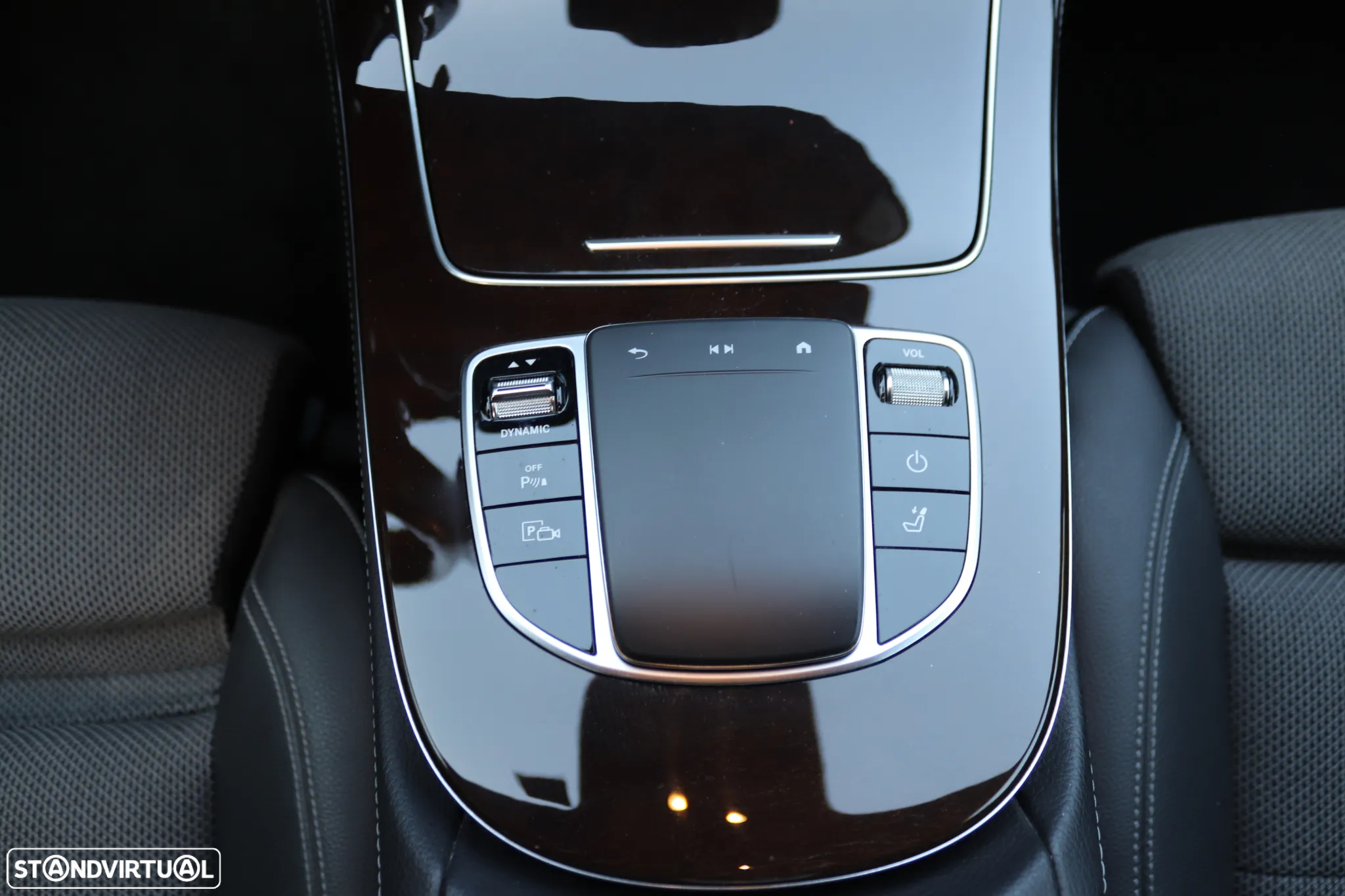 Mercedes-Benz E 300 de Avantgarde - 13