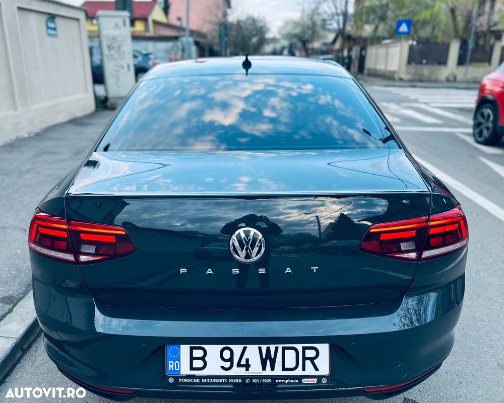 Volkswagen Passat 1.6 TDI DSG Comfortline - 2
