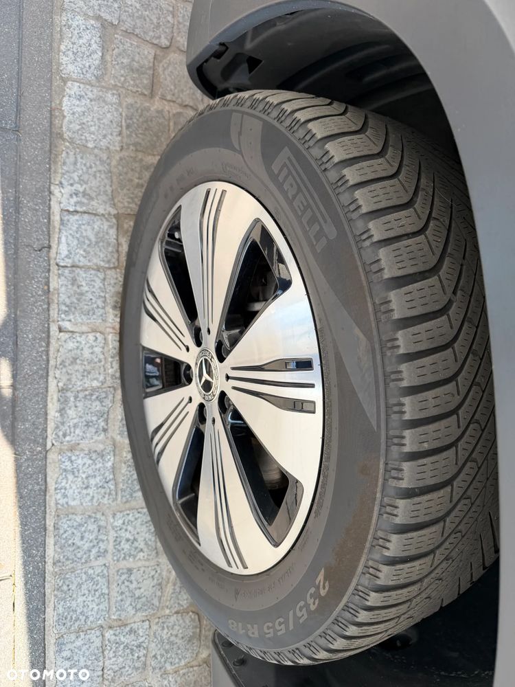Mercedes-Benz EQB 250 70.5kWh Progressive - 37