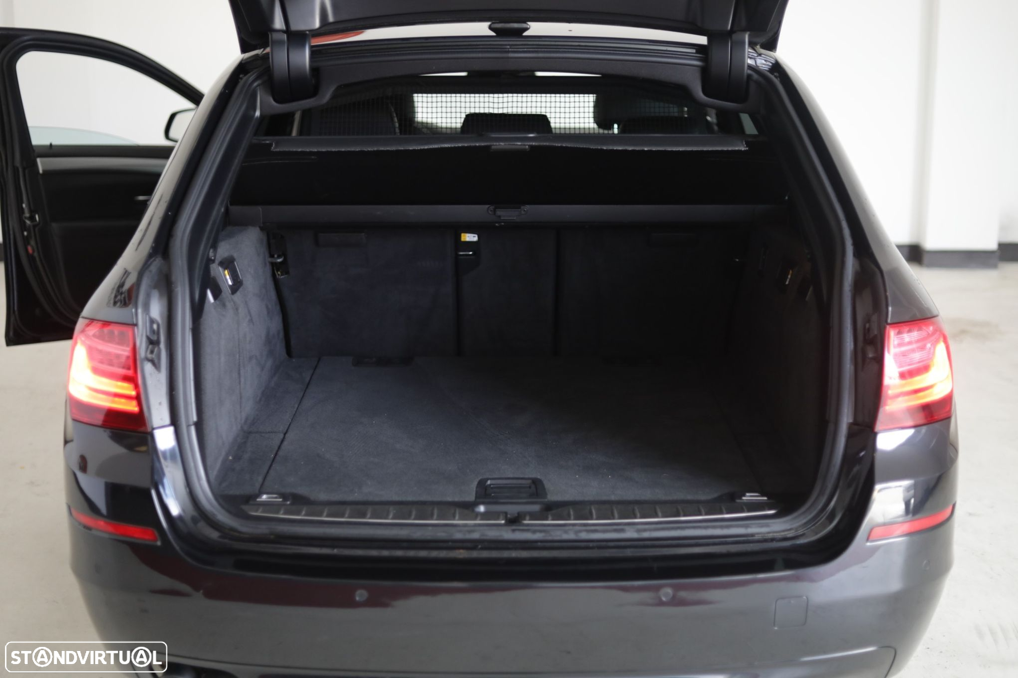 BMW 520 d Line Luxury Auto - 33