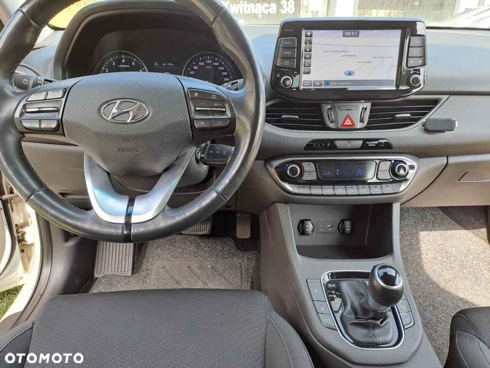 Hyundai i30 1.4 T-GDI Comfort DCT - 12