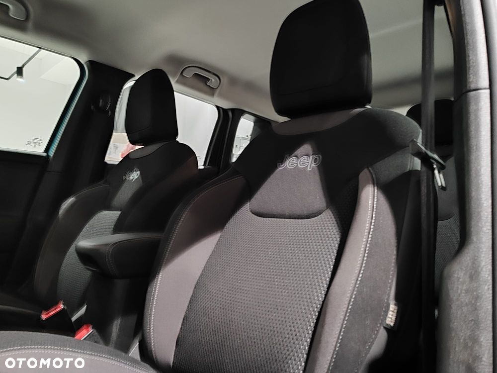 Jeep Renegade 1.5 T4 mHEV Limited FWD S&S DCT - 19