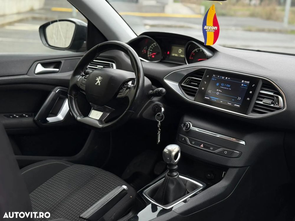 Peugeot 308 - 15