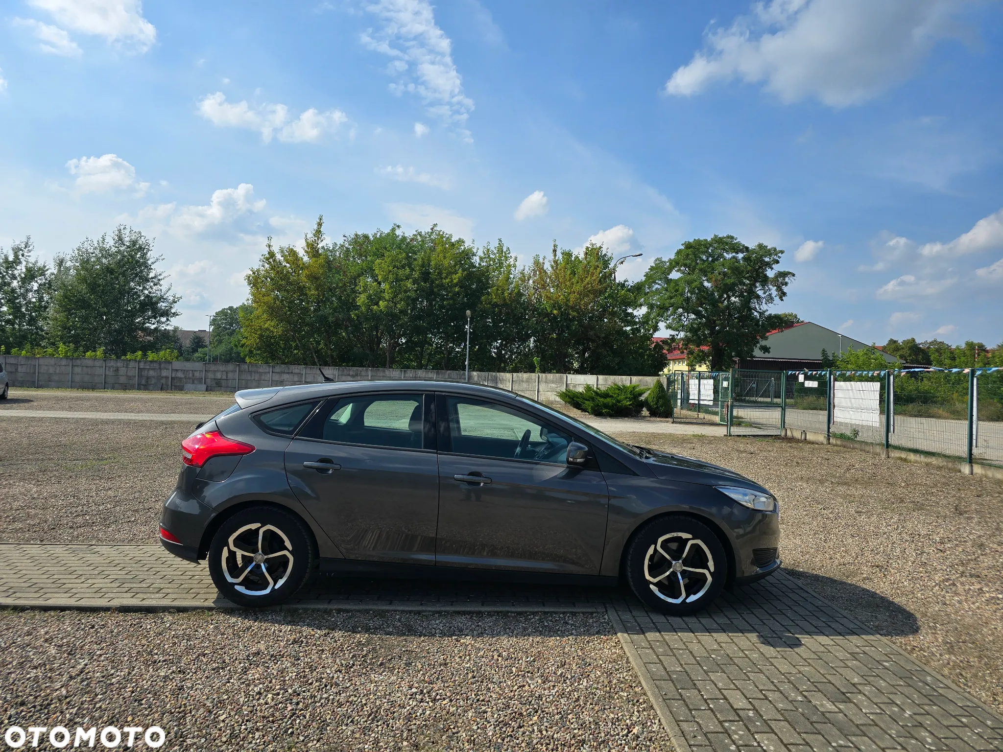Ford Focus 1.6 Ambiente - 5