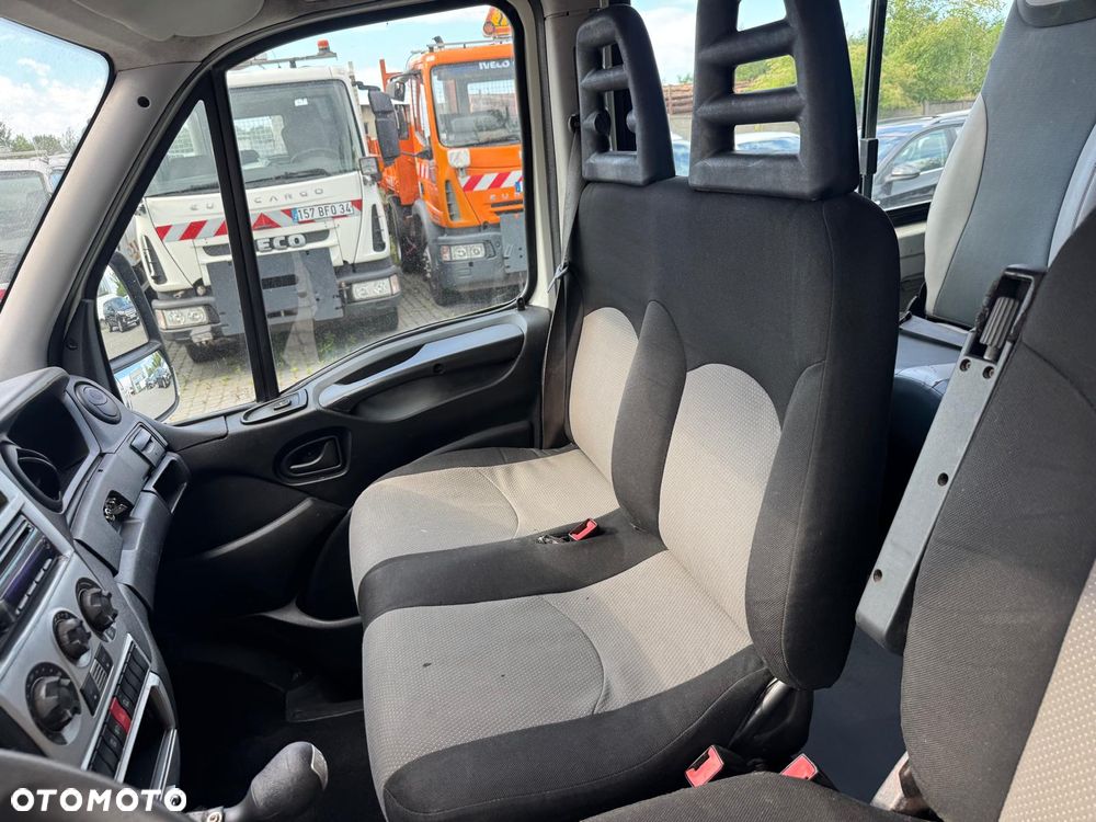 Iveco Daily 2010r. Brygadówka Bliźniak 7 Osobowy Klima 3.5t Na Haku - 13
