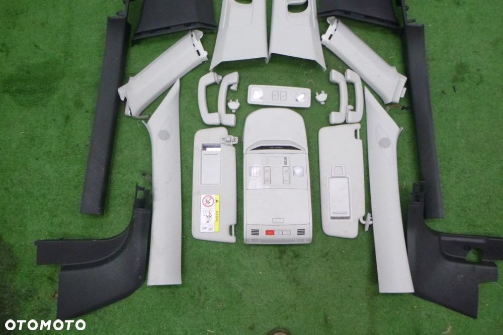 SKODA KAMIQ OSŁONA SŁUPKA TYLNEGO LAMPKA PODSUFITKI RACZKI PODSUFITKI OSŁONA PROGU OSŁONA TYLNEJ KANAPY 657863483 657863484 568867233 658867234 657868837A 657868802 658867243 658867244 658867287 658867288 657867281 657867282 657867765 657867766 657853369 657853370 58867246 658867245 - 2