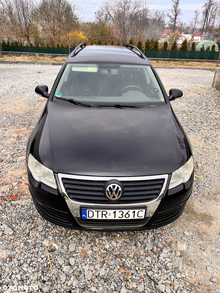 Volkswagen Passat - 4
