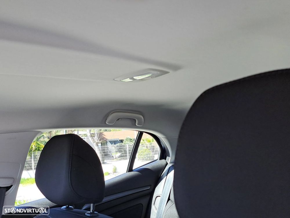 Renault Mégane BLUE dCi 115 BUSINESS EDITION - 46