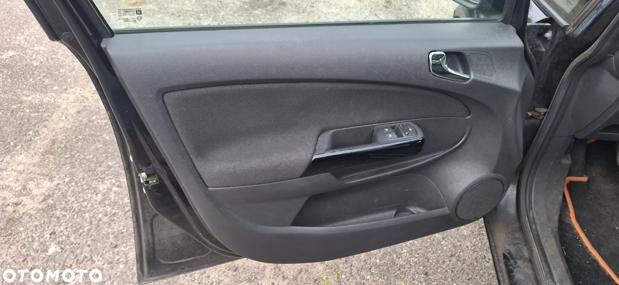 Opel Corsa 1.4 16V Active - 9