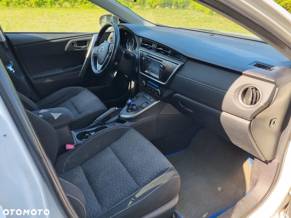 Toyota Auris 1.8 Life - 27