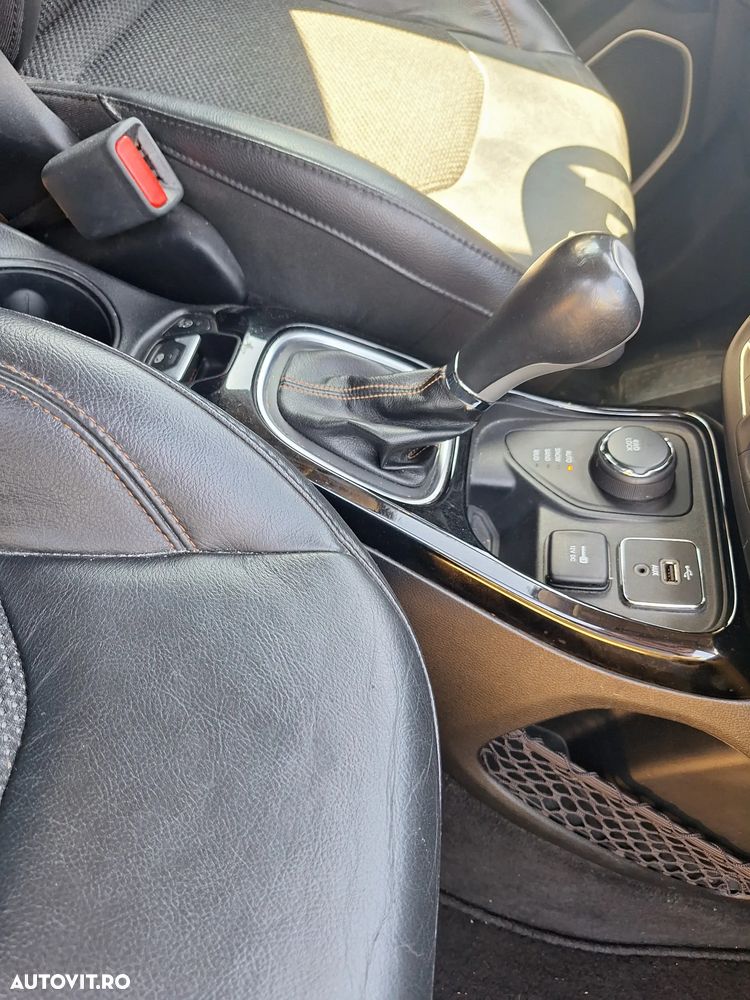 Jeep Compass 2.0 M-Jet 4x4 AT Limited - 11