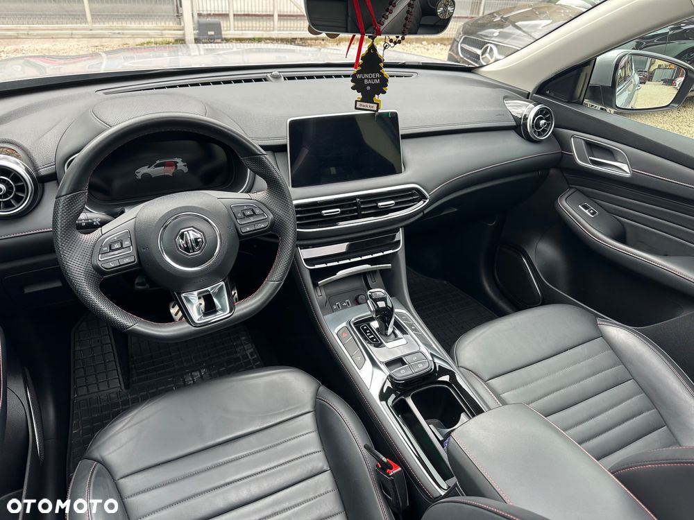 MG HS 1.5 T-GDI Exclusive DCT - 19