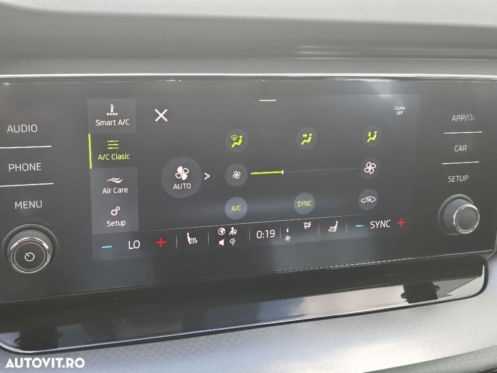 Skoda Octavia Combi 2.0 TDI Ambition - 22