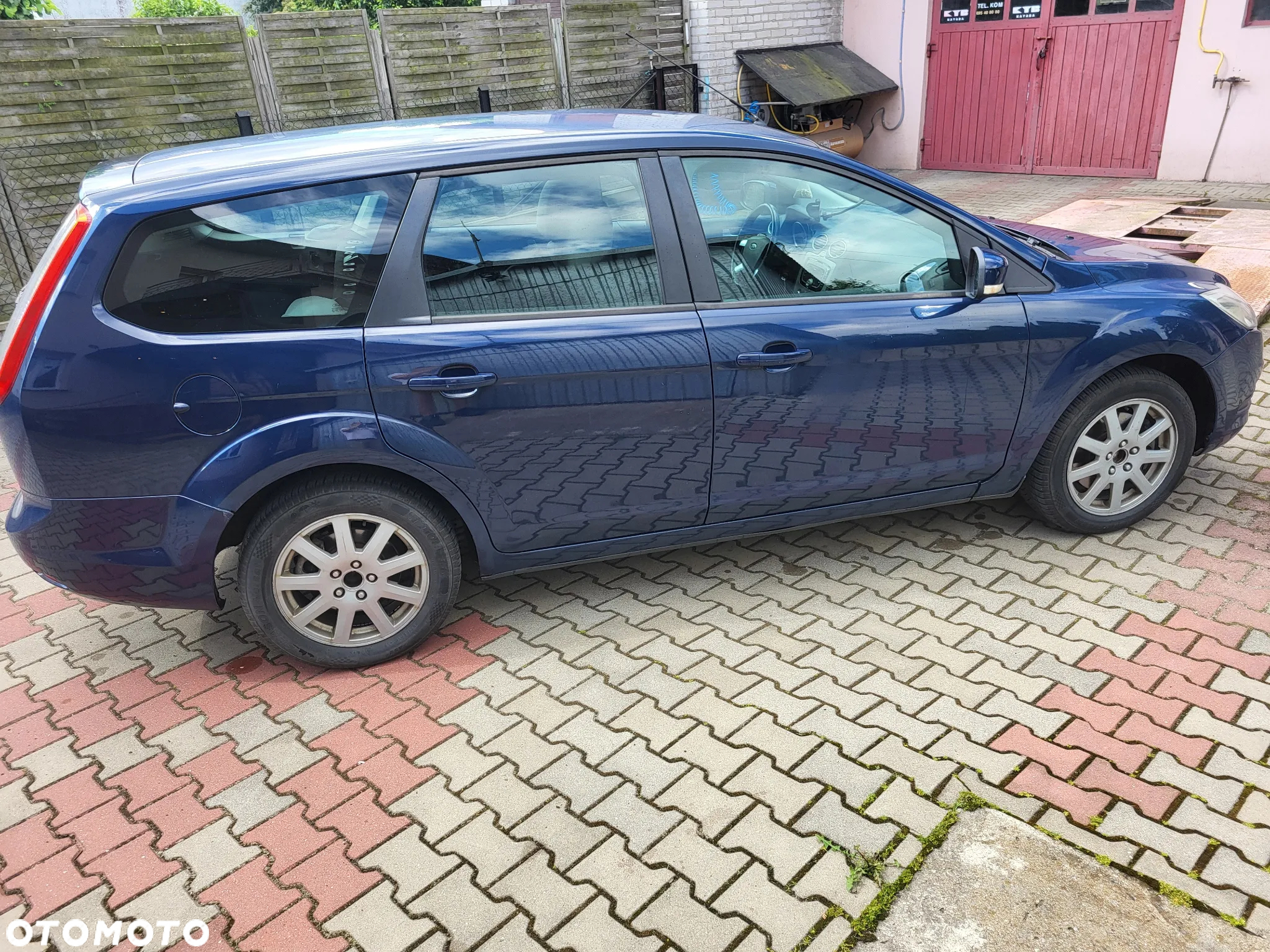 Ford Focus 1.8 TDCi Ambiente - 8
