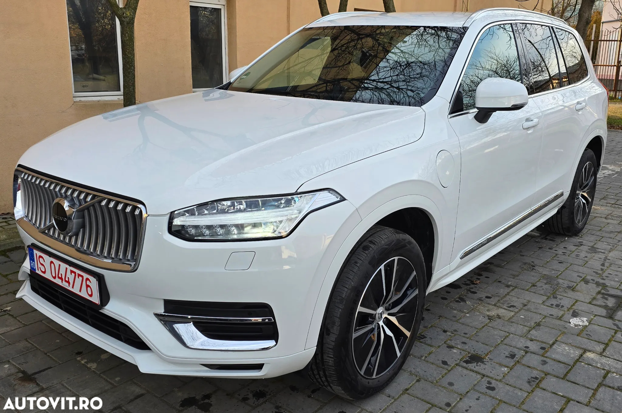 Volvo XC 90 T8 AWD Recharge Geartronic Inscription Expression - 2
