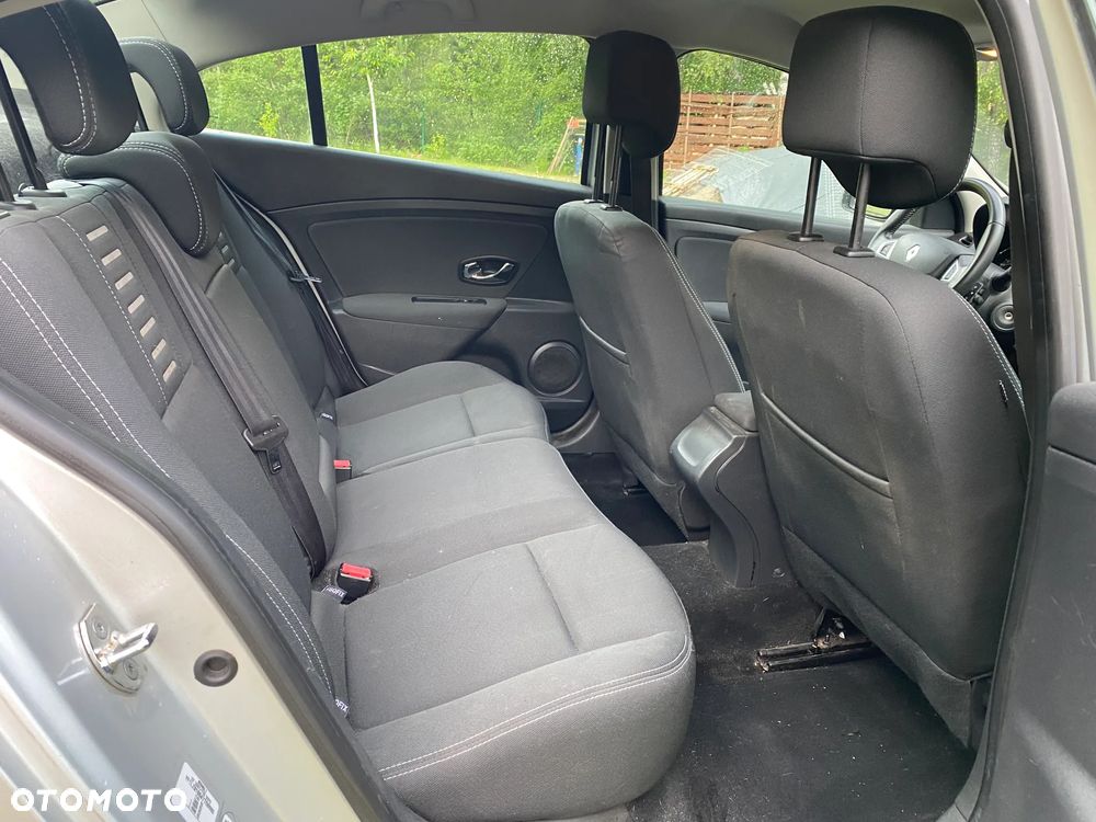 Renault Fluence 1.6 16V Color Edition - 18