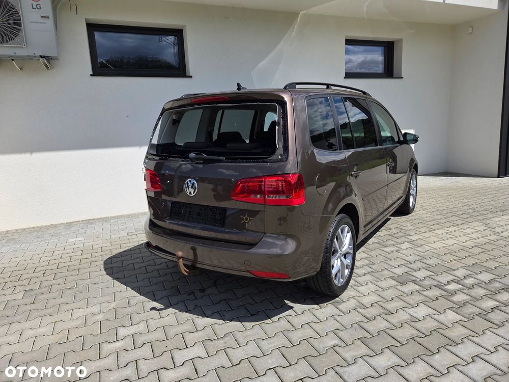 Volkswagen Touran - 3