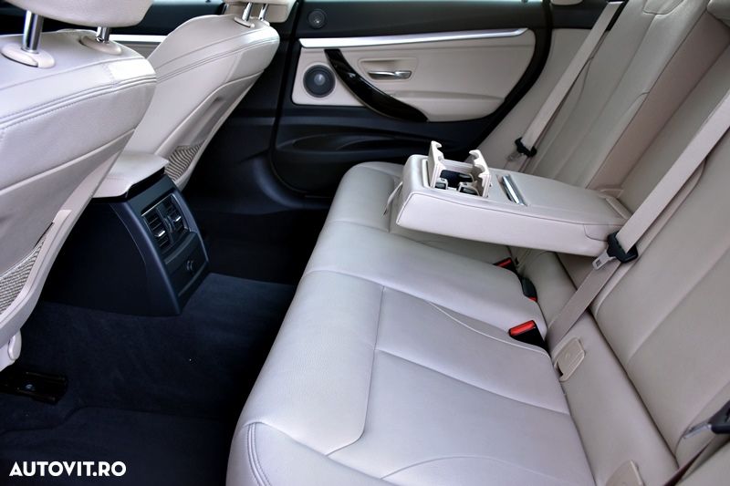 BMW Seria 3 320d Aut. Sport Line - 16