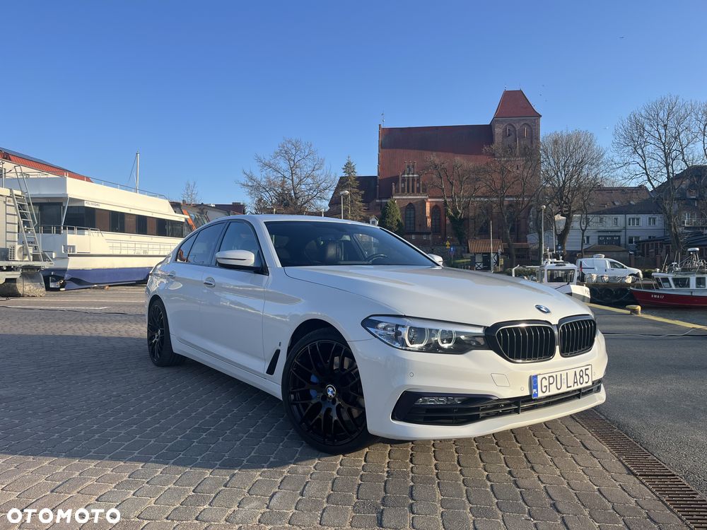 BMW Seria 5 530e iPerformance - 1