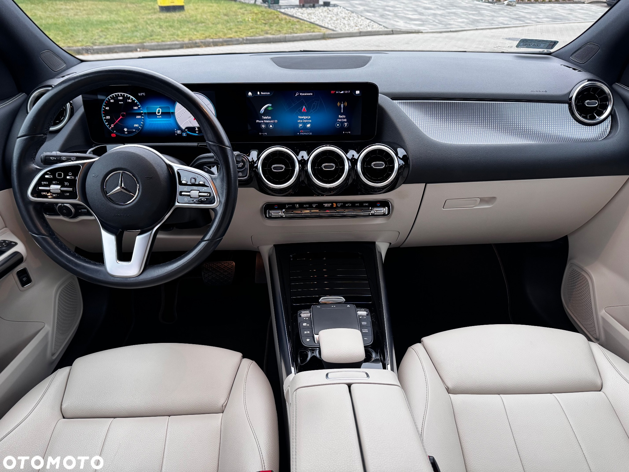 Mercedes-Benz GLA 200 - 16