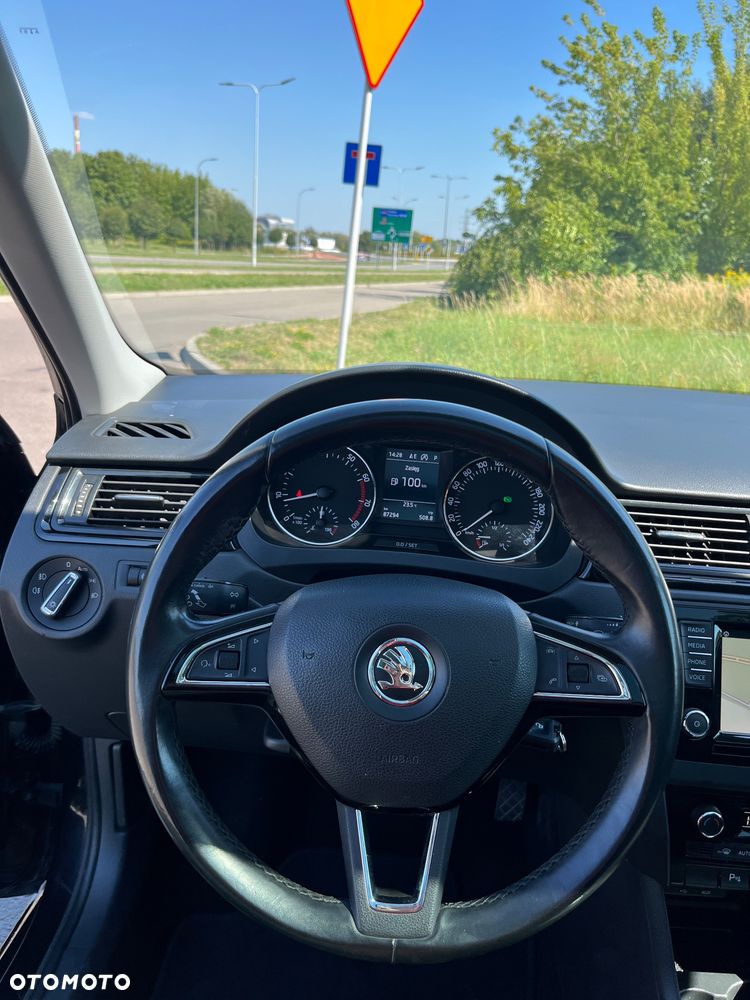 Skoda RAPID 1.4 TSI Drive DSG - 25