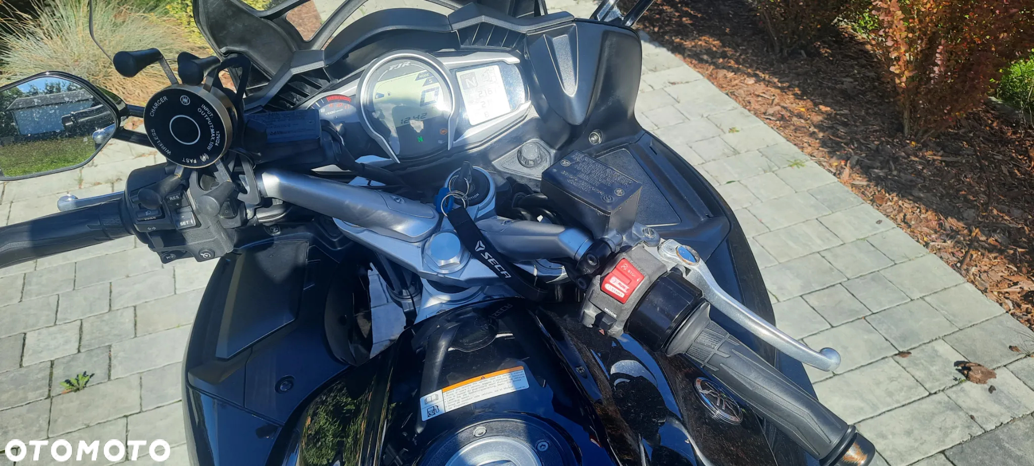 Yamaha FJR - 8