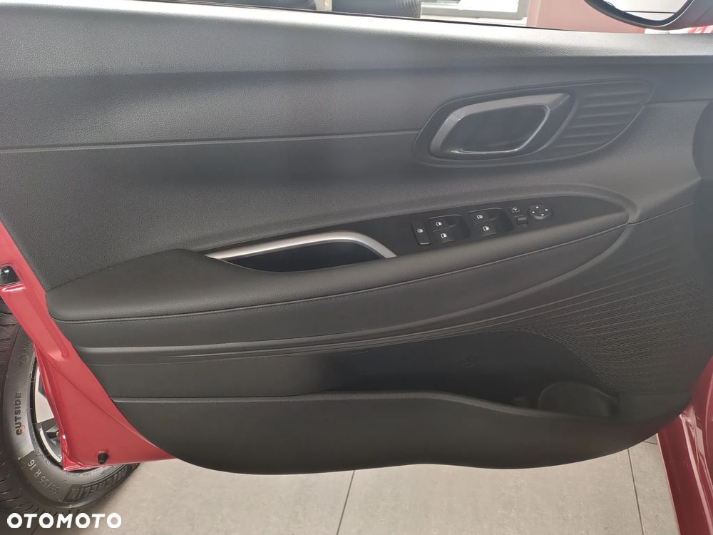 Hyundai i20 1.0 T-GDi Smart DCT - 13