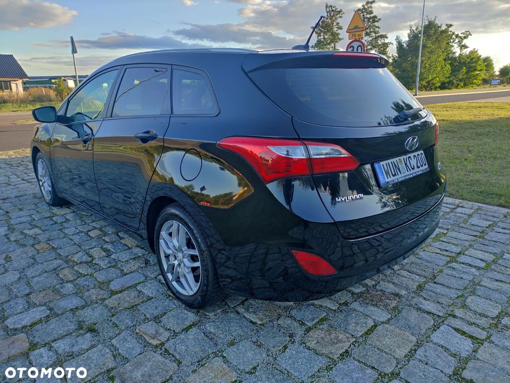 Hyundai i30 Kombi 1.4 Passion - 5