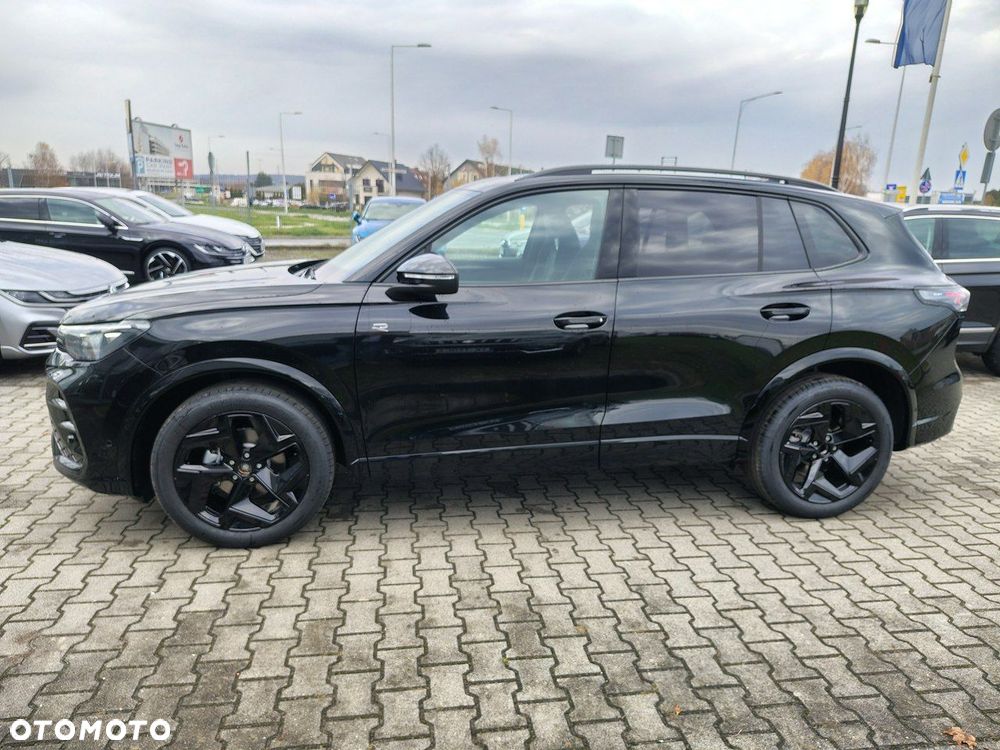 Volkswagen Tiguan - 4