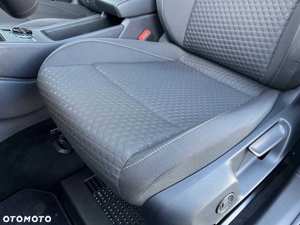 Volkswagen T-Roc 1.5 eTSI Life DSG - 13