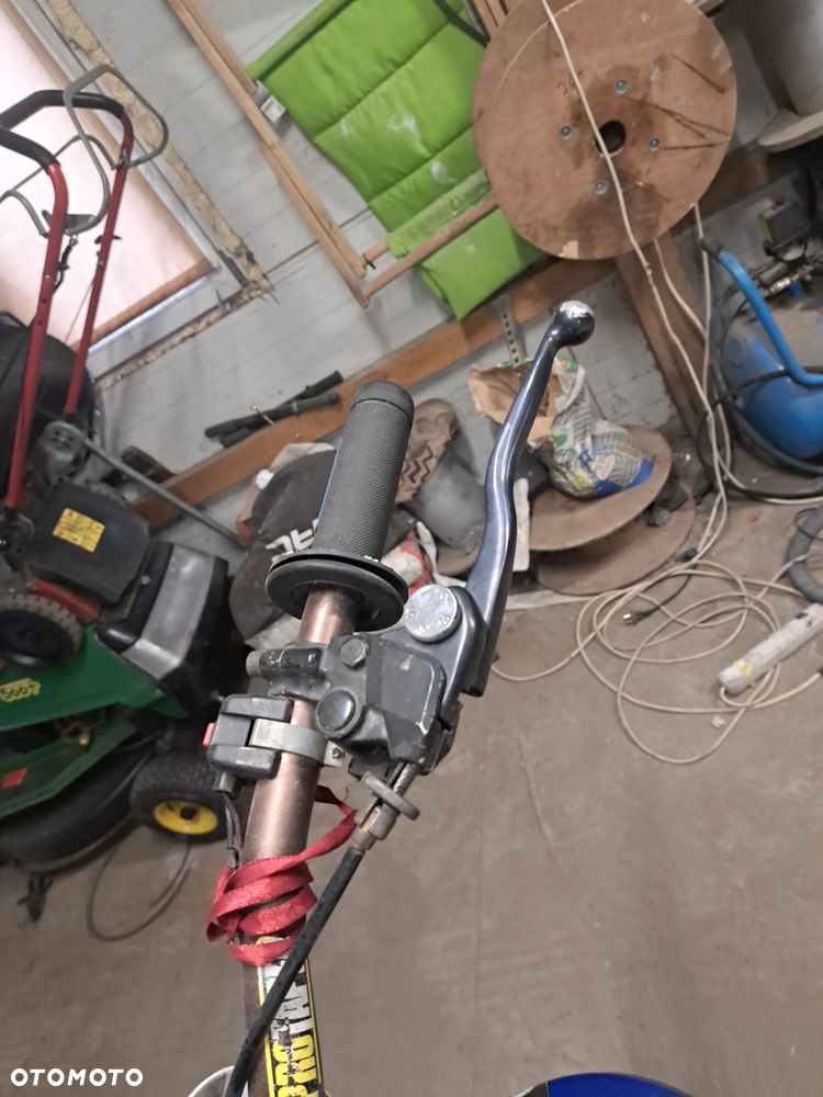 Yamaha YZF - 5