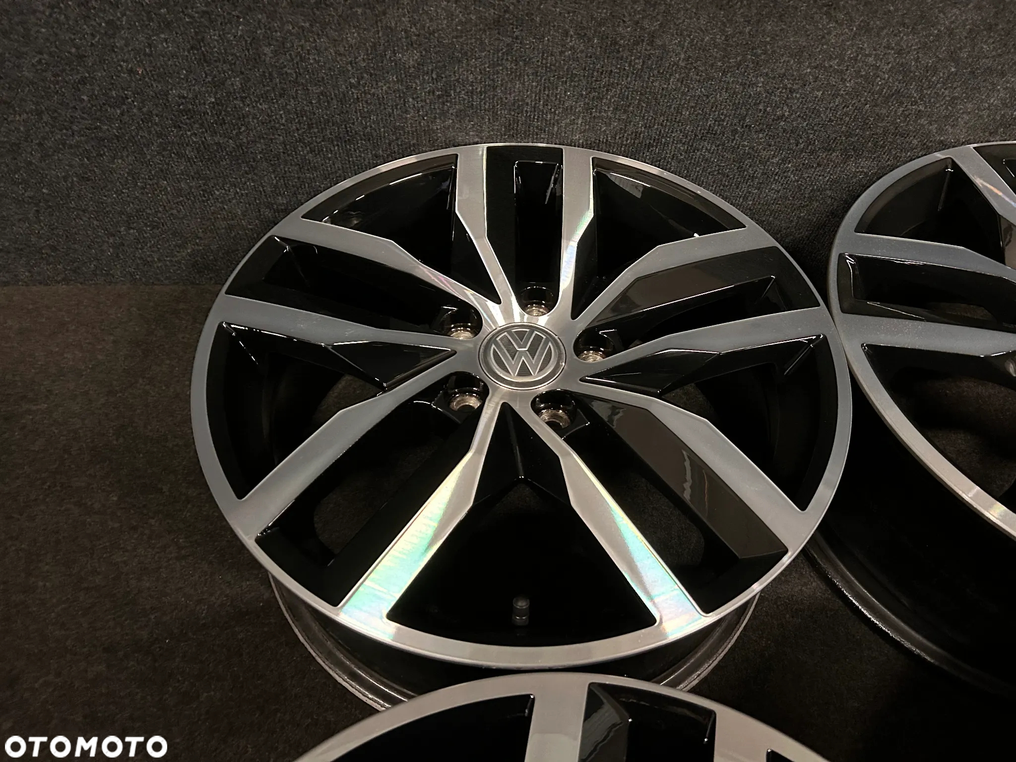 Alufelgi VW Golf 7, Sportsvan, Touran, Caddy 17 cali 5x112 4szt. Ładne! - 7