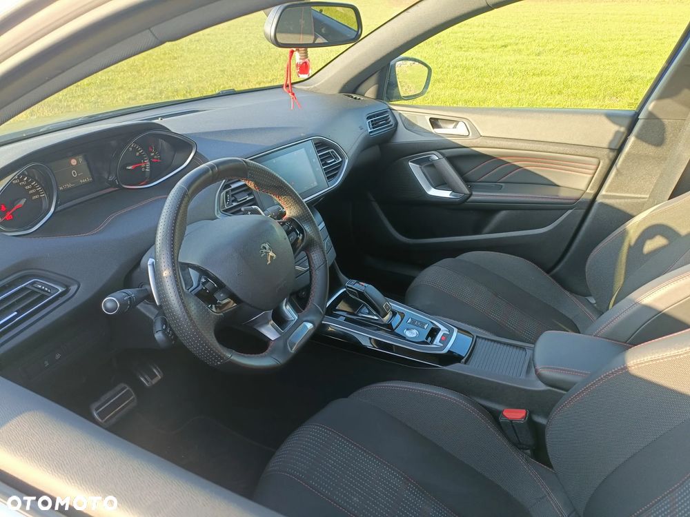 Peugeot 308 - 16