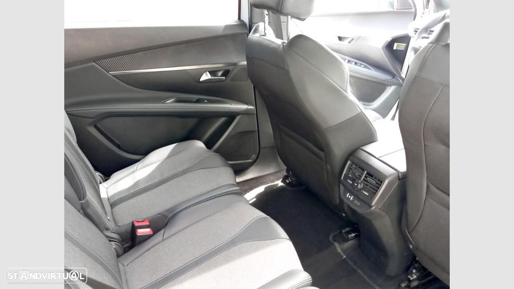 Peugeot 5008 1.5 BlueHDi Allure EAT8 - 18