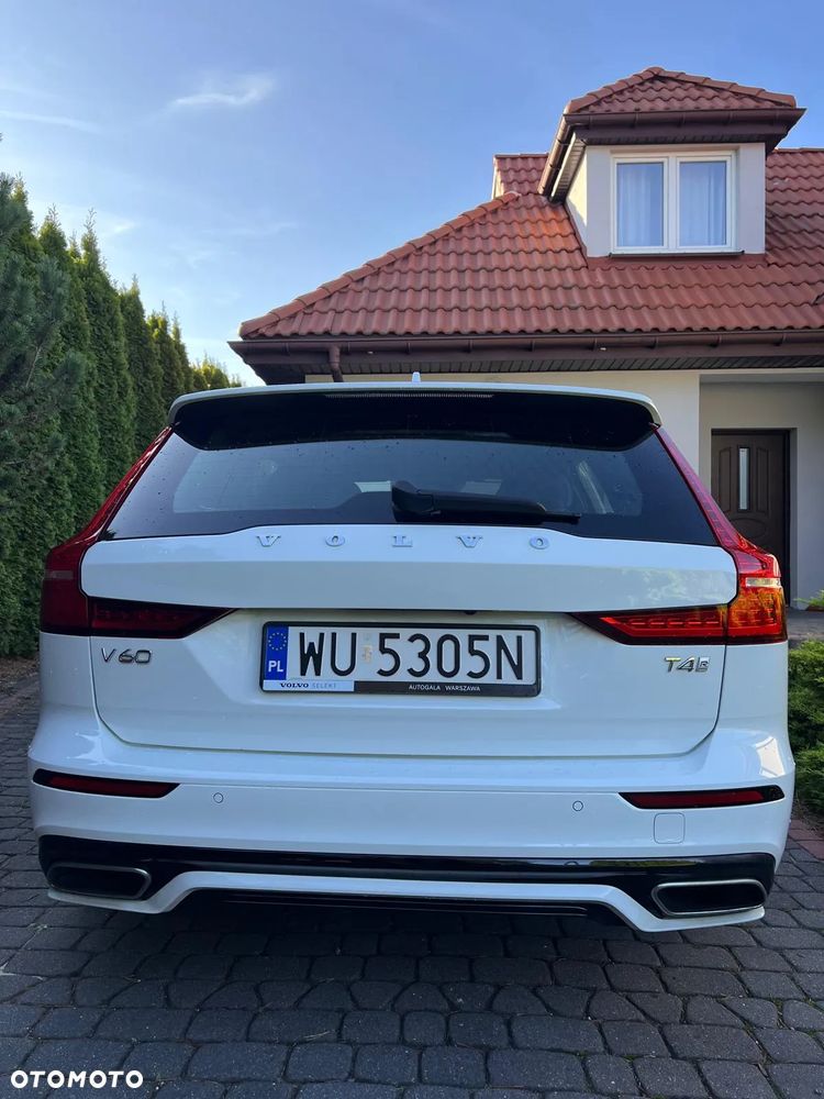 Volvo V60 T4 R-Design - 10