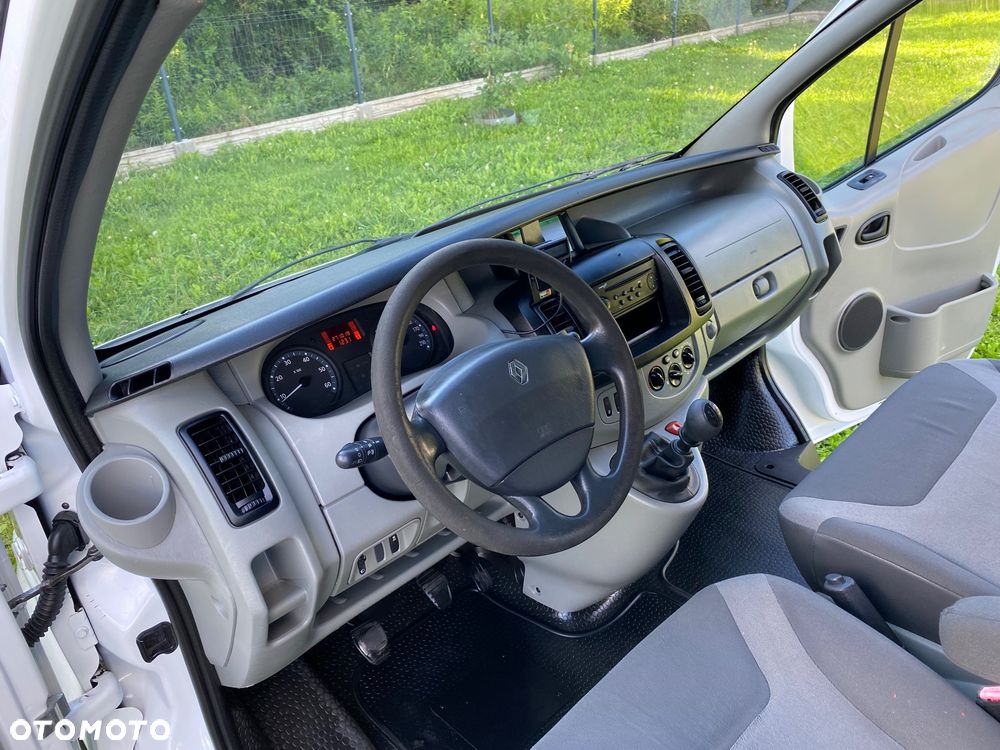 Renault Trafic - 21