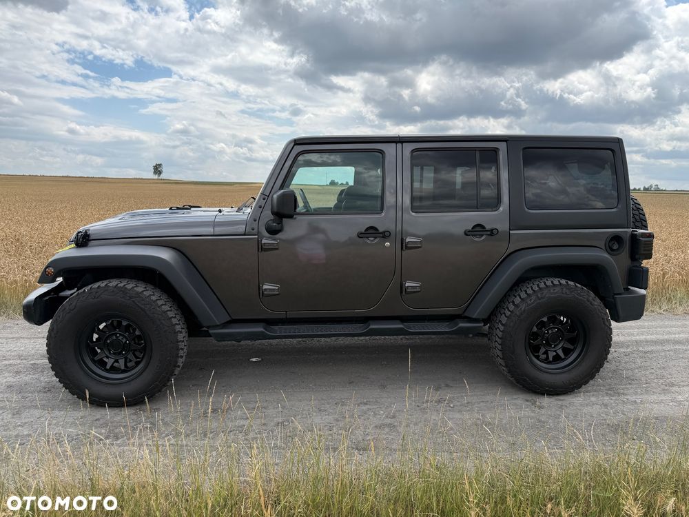 Jeep Wrangler - 6