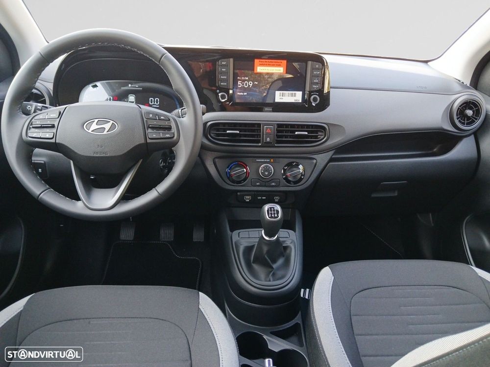 Hyundai i10 - 11