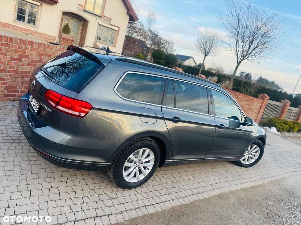 Volkswagen Passat 2.0 TDI SCR DSG Highline - 30