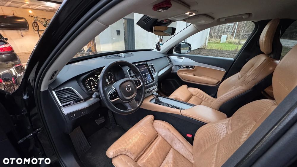 Volvo XC 90 D5 SCR AWD Inscription 7os - 13