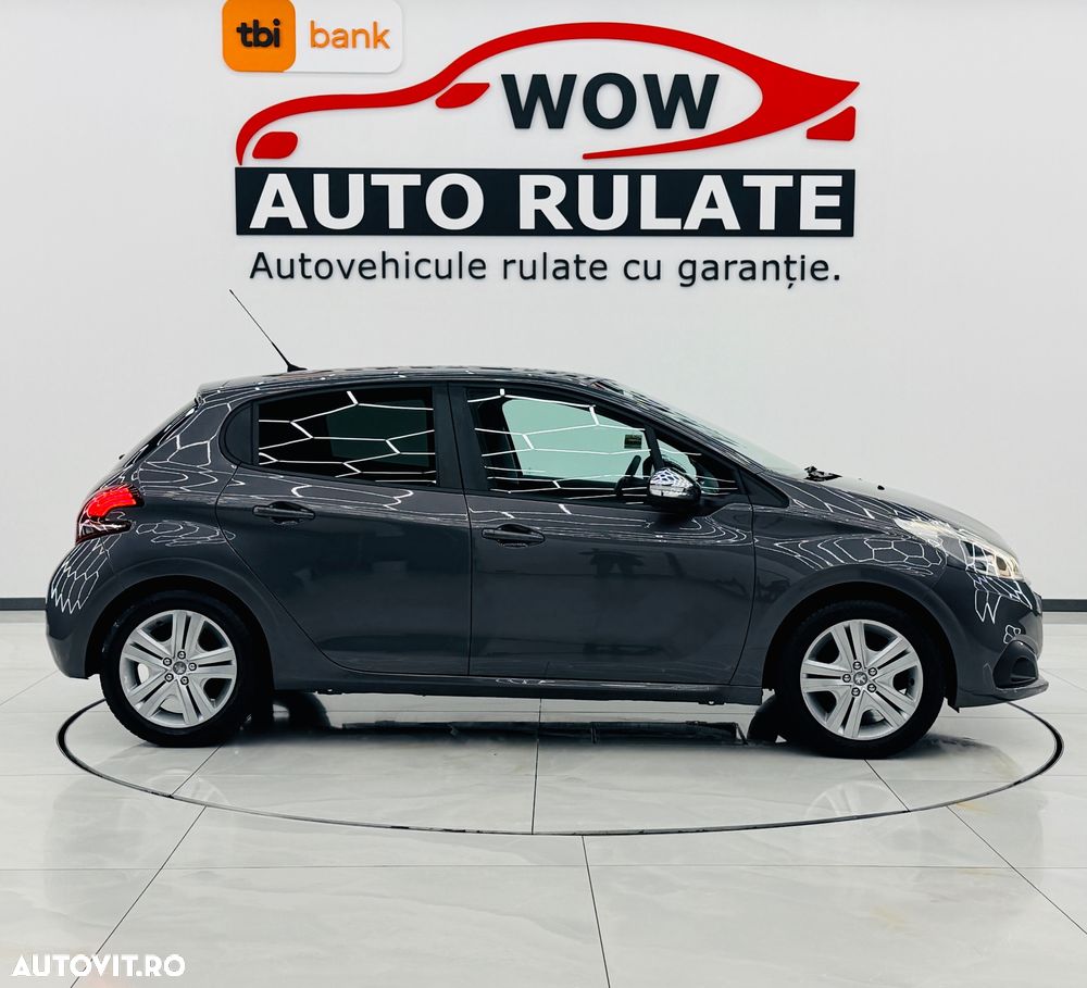 Peugeot 208 PureTech 82 Style - 33