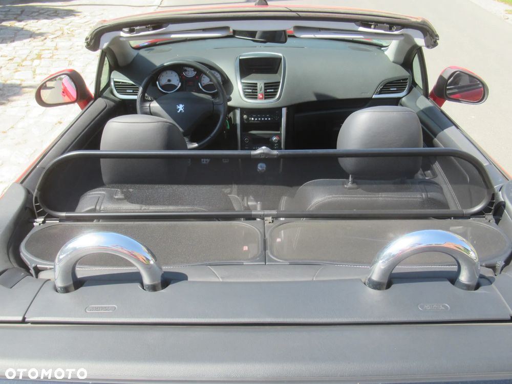 Peugeot 207 CC 1.6 Intense - 36